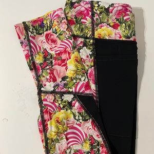 (VICTORIA’S SECRET) VS x MARY KATRANTZOU Workout Leggings with Pockets
